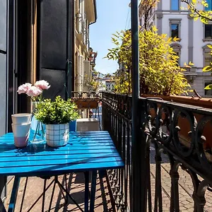  Appartement Joivy Charming With Terrace In The Very Heart Of