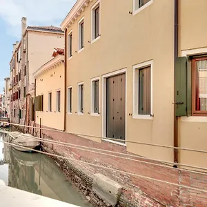 Apartment Priuli Canal View