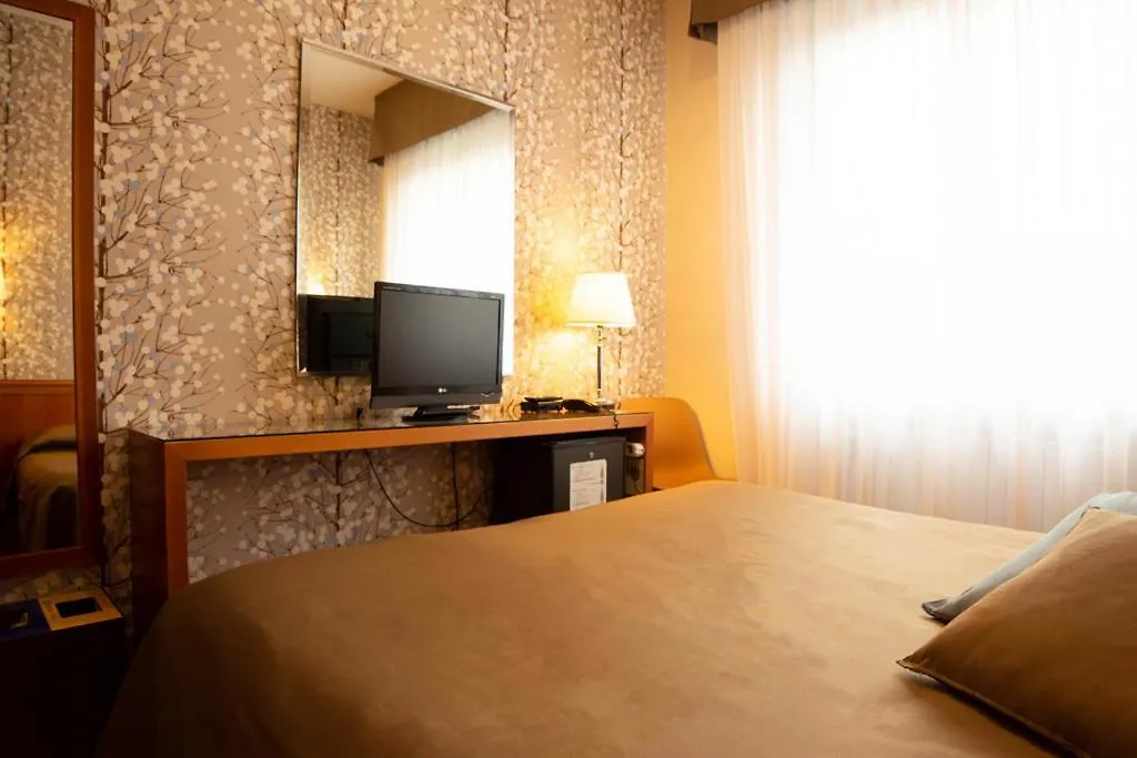 Eco Hotel Milano & Bioriso Restaurant
